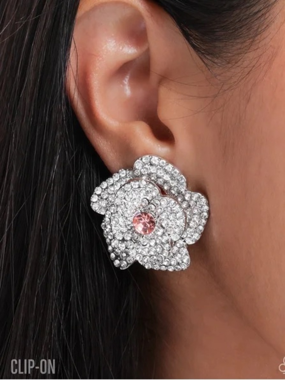 NWT Flower clip-on earrings(Last One)